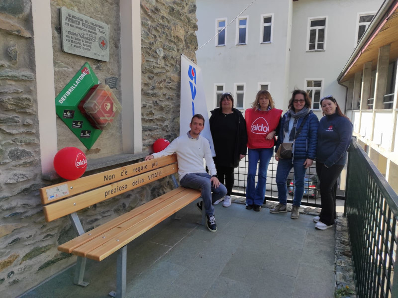 Panchina del Dono AVIS Sondrio e AIDO Valmalenco