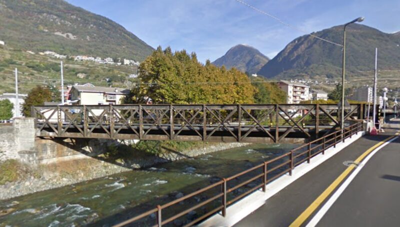 Sondrio ponte ferroviario torrente Mallero