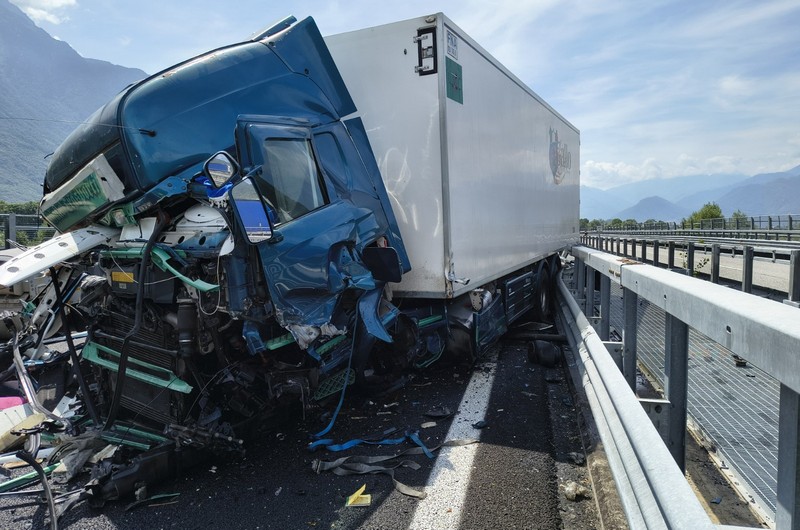 Incidente ss38 camion Piantedo 