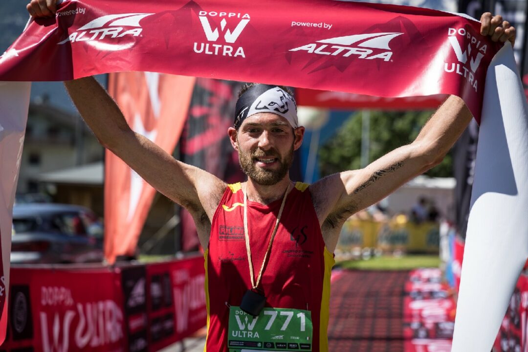 Luca Plidori vincitore della 15 km DoppiaW Ultra 2025