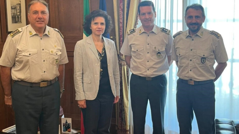 Incontro Comandante Regionale Guardia di Finanza Prefettura
