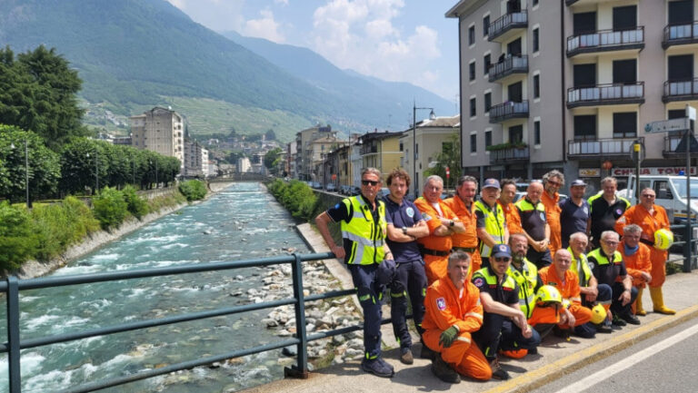 Sondrio torrente Mallero pulizia Protezione civile Valtellina Sub