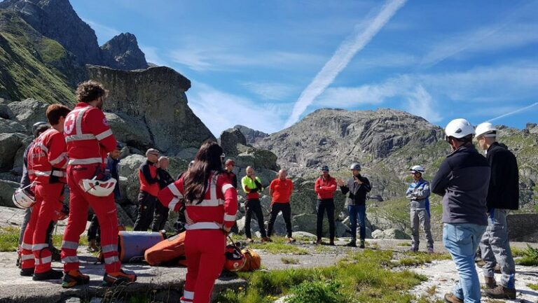 esercitazione soccorso alpino croce rossa diga inferno