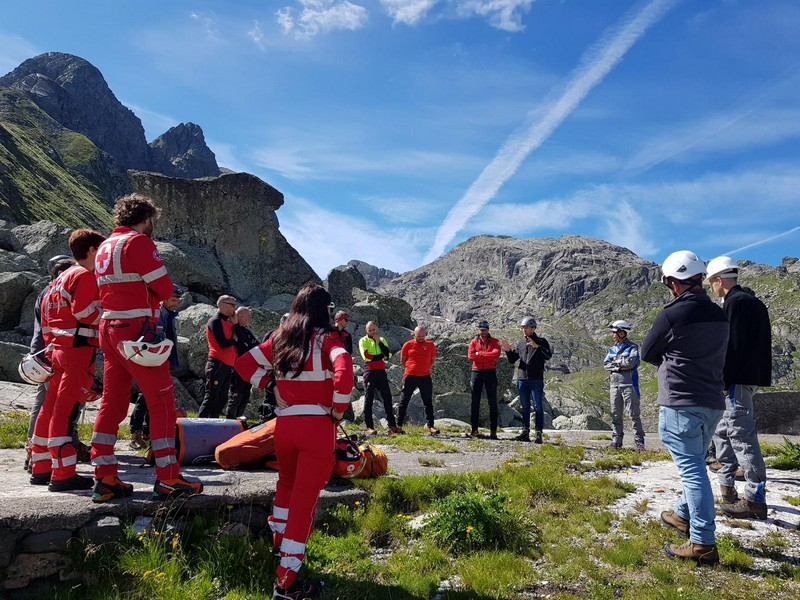 esercitazione soccorso alpino croce rossa diga inferno