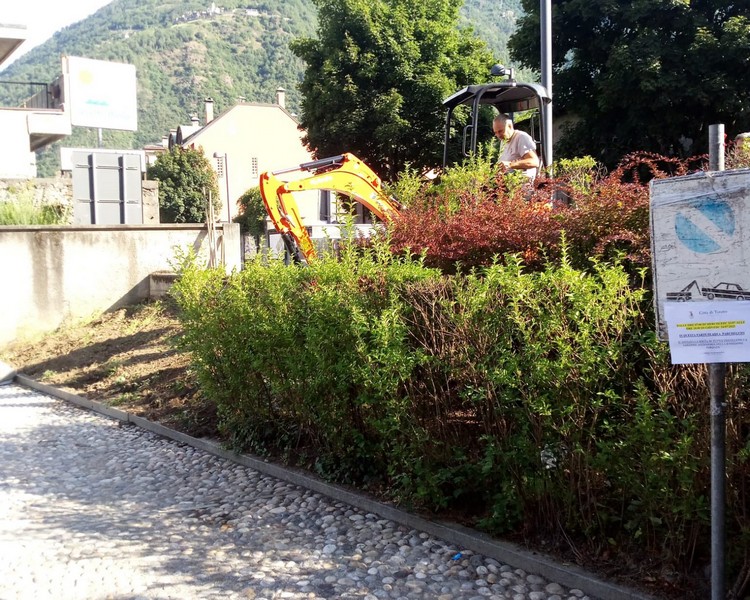 Tirano decoro urbano operai comunali
