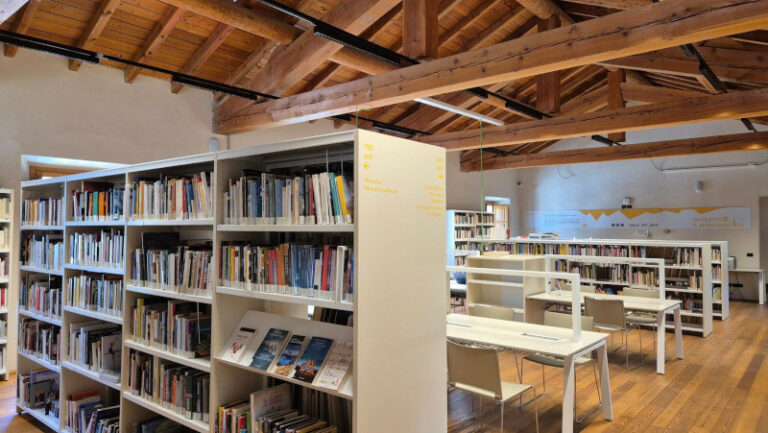 Biblioteca chiavenna