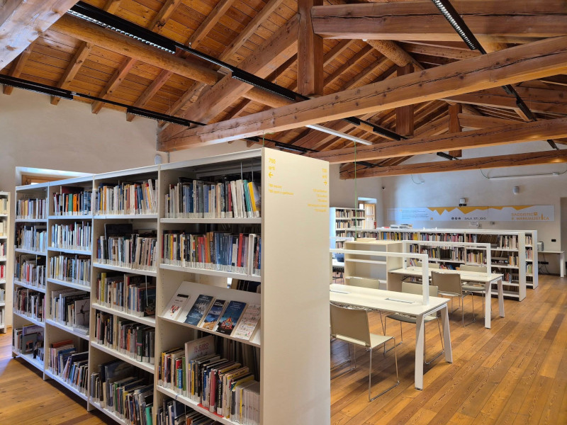 Biblioteca chiavenna