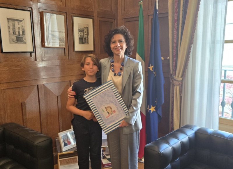 Prefetto Sondrio omaggio scuola Ponte in Valtellina