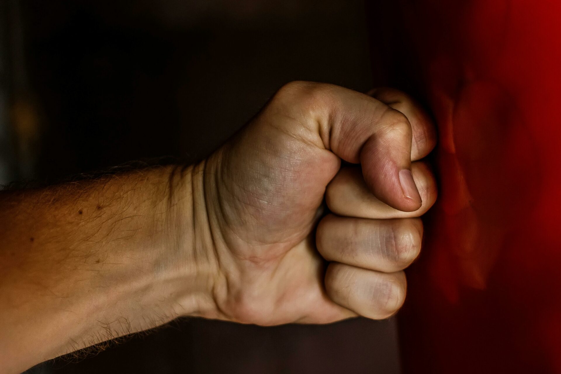 Pugno violenza