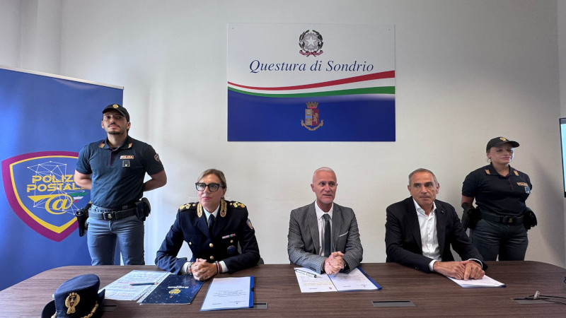 Questura Sondrio protocollo crimini informatici