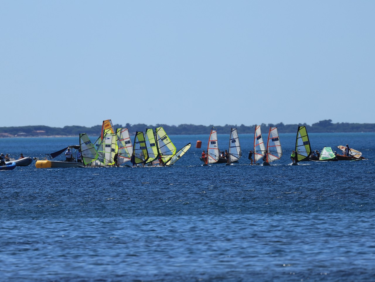 windsurf