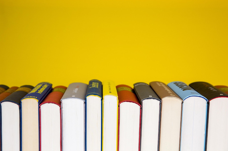 Libri scuola pixabay