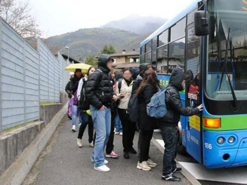 Studenti autobus
