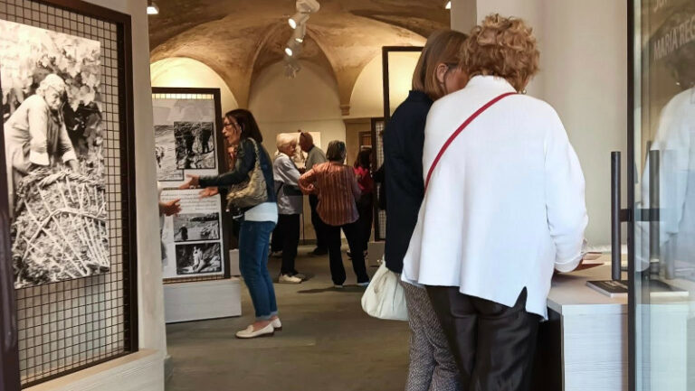 Teglio mostra donne inaugurazione