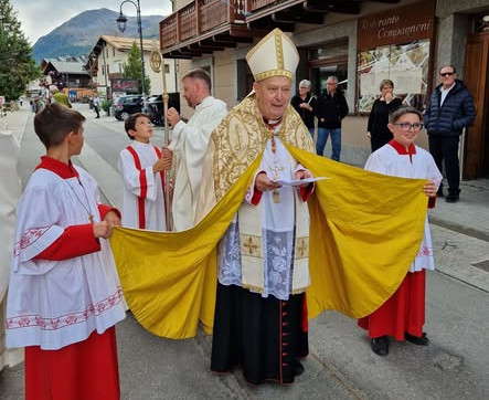 Cardinale Vescovo Oscar Cantoni
