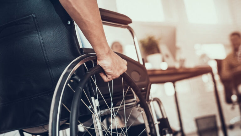 disabile carrozzina