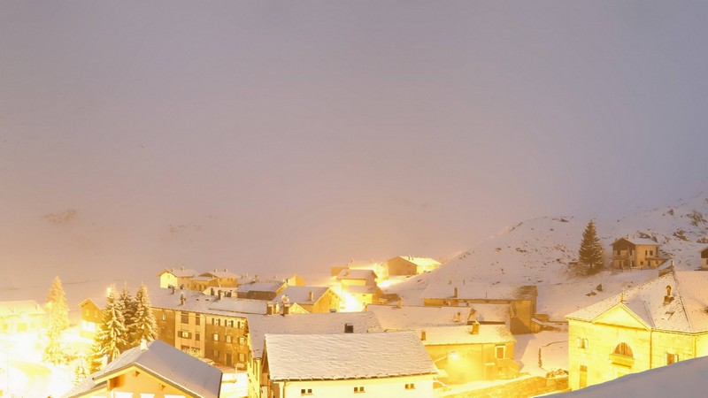 madesimo montespluga webcam