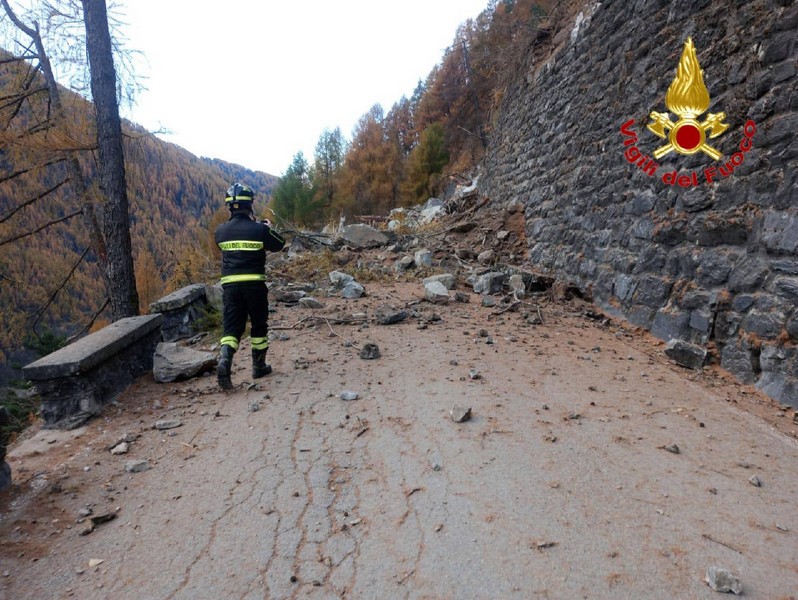 Frana Lanzada Vigili del Fuoco località Tornadri