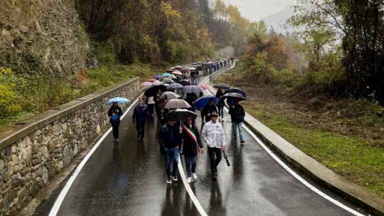 Buglio in Monte Ardenno inaugurazione strada