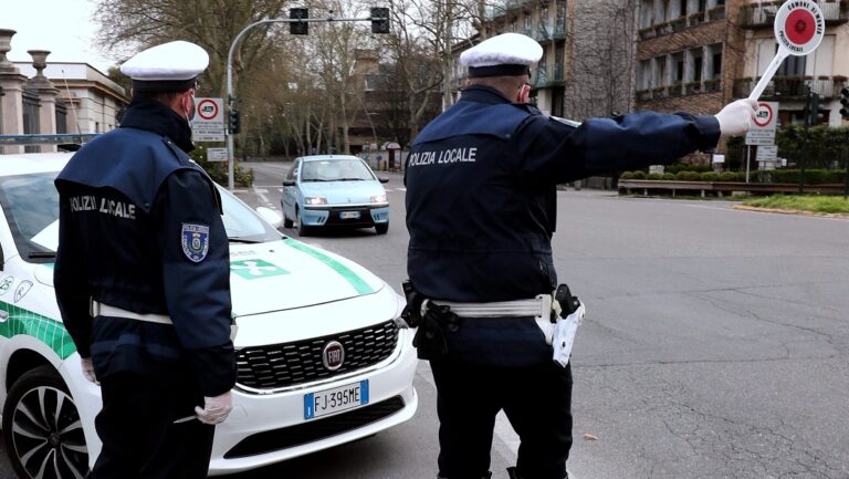 Polizia Locale posto di blocco