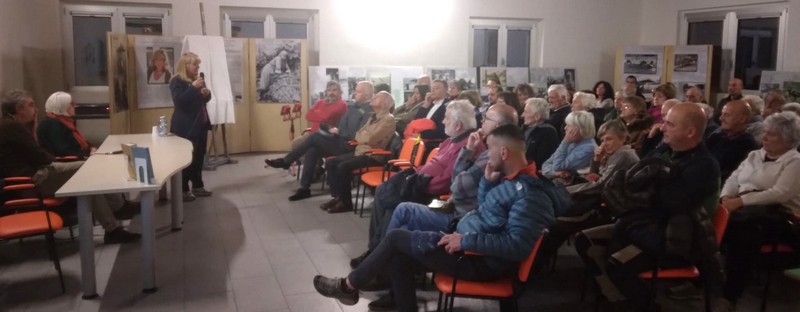 Villa di Chiavenna cointitolazione biblioteca comunale