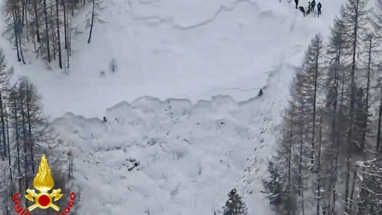 livigno-intervento-soccorso-slavina-snowboarder