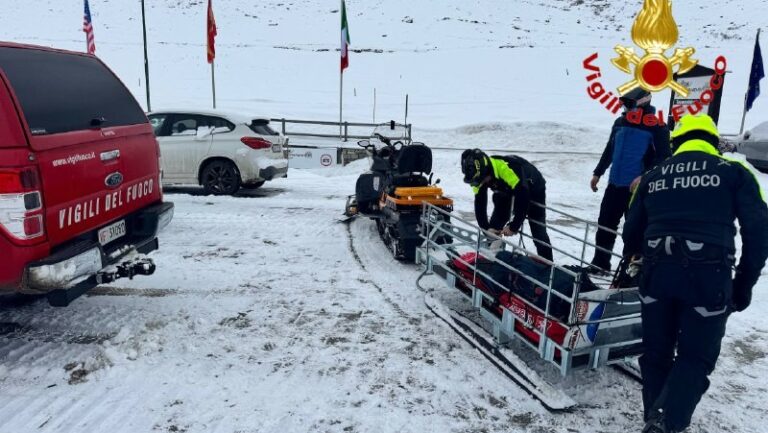 madesimo-valanga-lago-nero-disperso-vigili-del-fuoco
