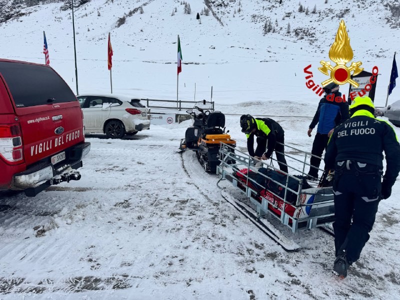 madesimo-valanga-lago-nero-disperso-vigili-del-fuoco
