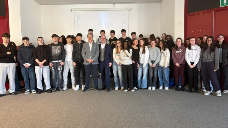 Incontro-con-studenti-Saraceno-Romegialli