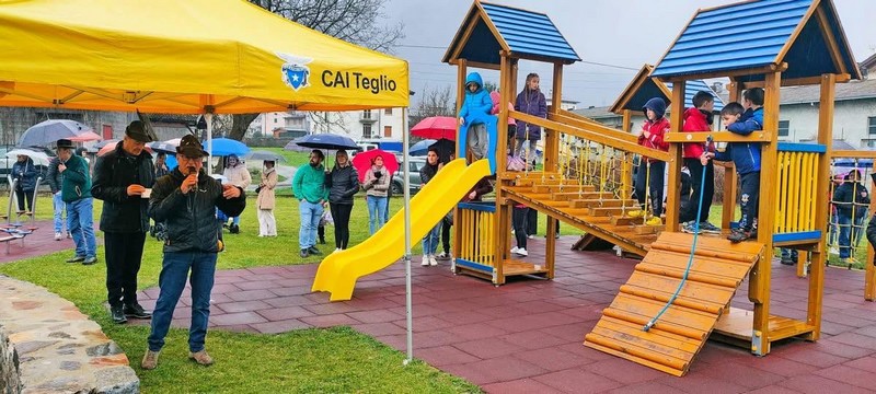 teglio-struttura-ai-crotti-san-giacomo-taglio-del-nastro