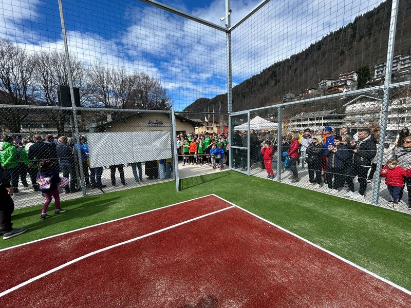 aprica-taglio-del-nastro-centro-sportivo