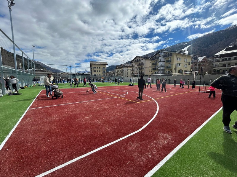 aprica-taglio-del-nastro-centro-sportivo