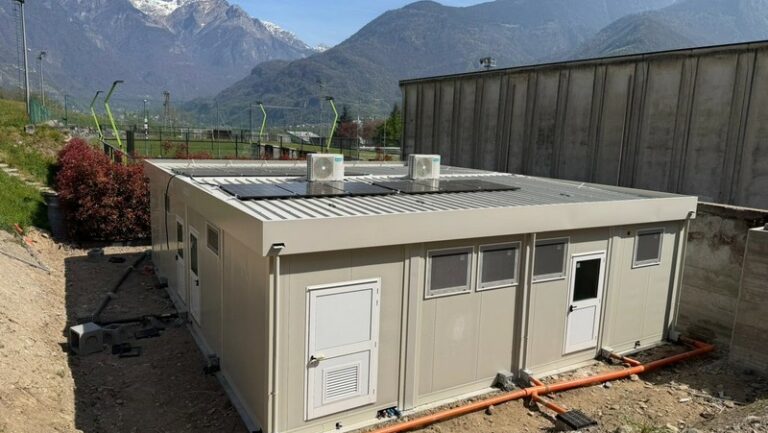 gordona-spogliatoi-centro-sportivo-parcheggio