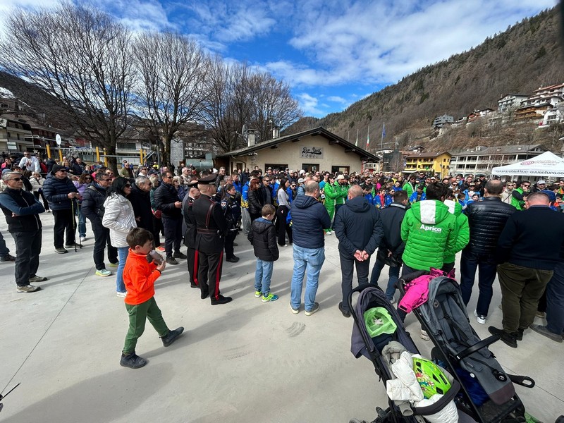 aprica-taglio-del-nastro-centro-sportivo