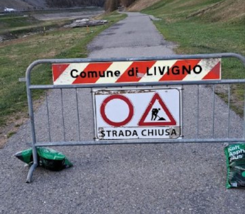 livigno-caduta-massi-sentiero-138-chiuso